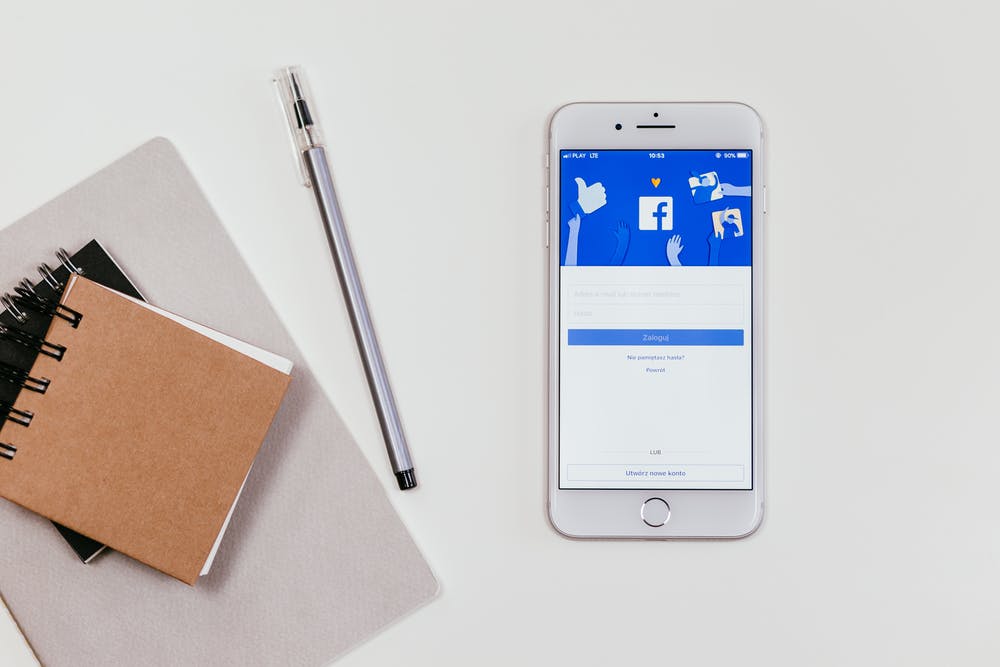 Filtran cuentas de Facebook