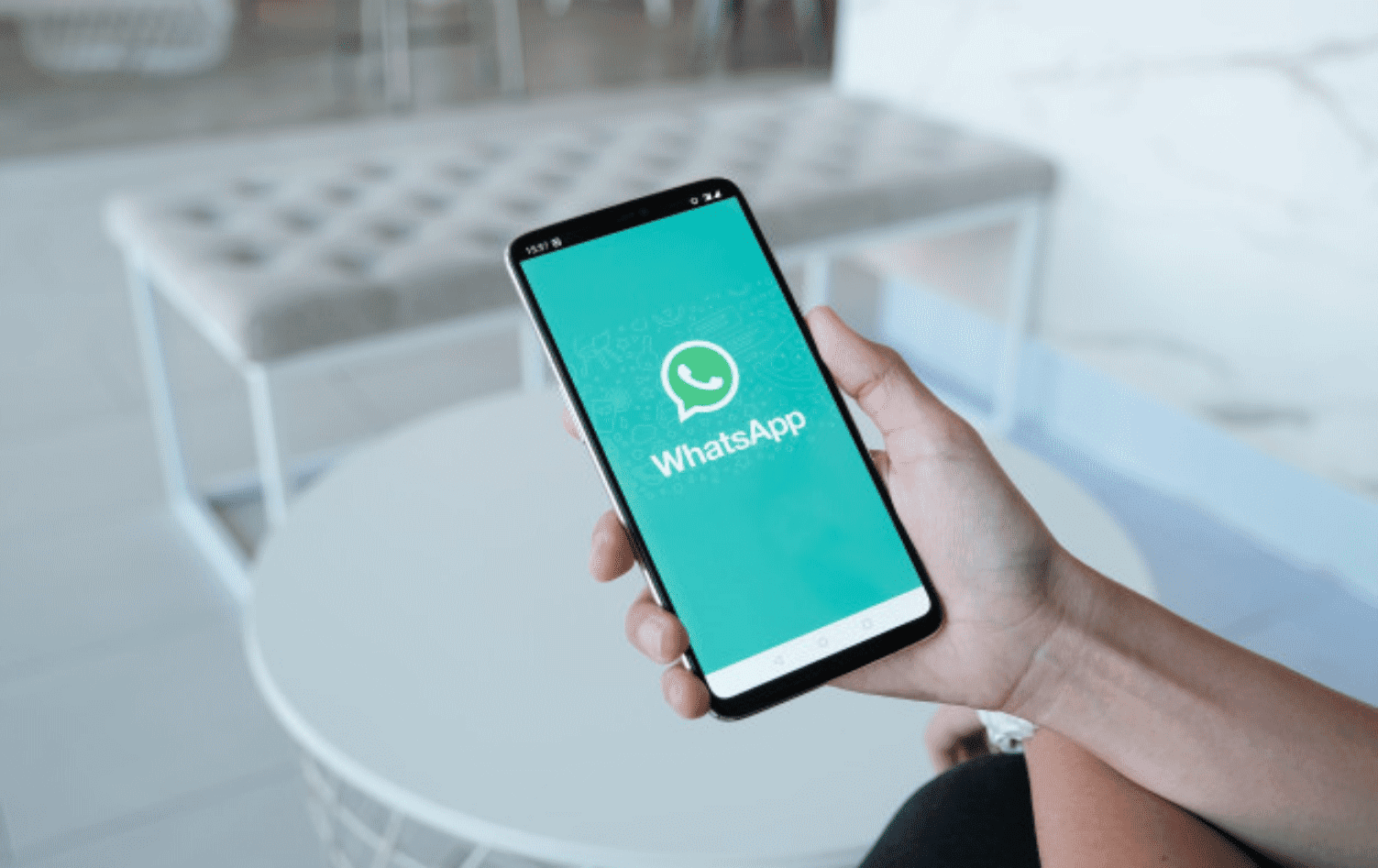 Ocultar última conexión en WhatsApp