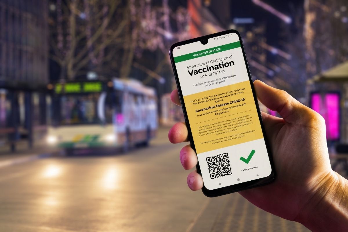 Certificado de COVID en WhatsApp