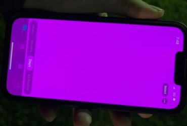 iPhone 13 Pantalla Rosa