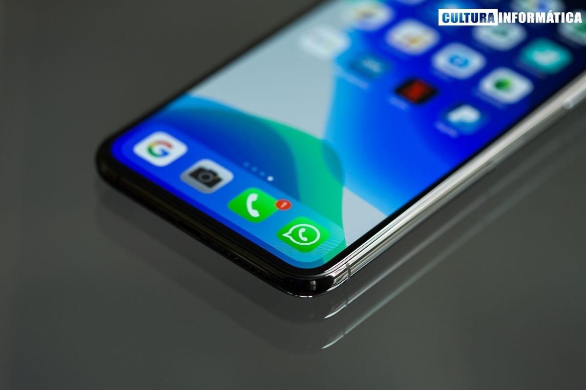 Conoce las cosas ilegales de WhatsApp