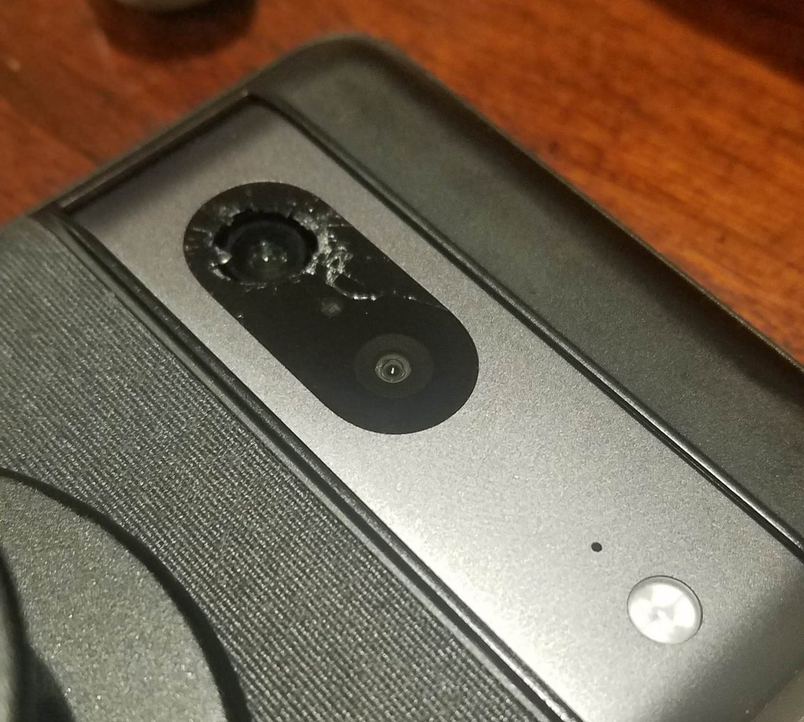 Problemas en el cristal de la cámara trasera del Google Pixel 7