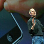 Compran el primer iPhone de Apple a un precio desorbitado