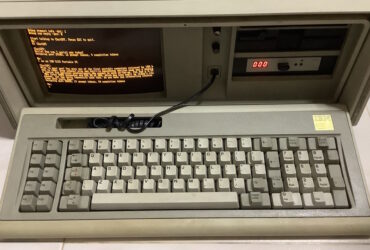 Desarrollan un cliente de ChatGPT para ejecutarlo en una PC con MSDOS