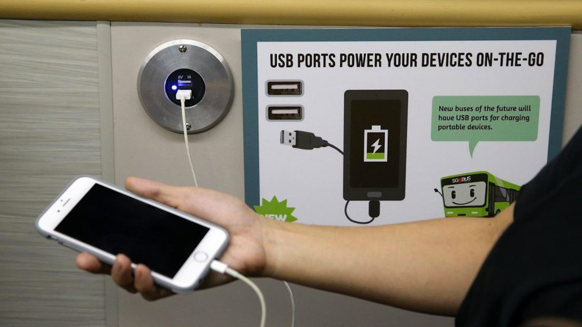 El FBI advierte sobre el uso de puertos USB públicos